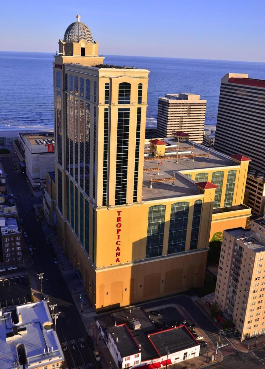 Madison Hotel Boardwalk Atlantic City Exterior photo